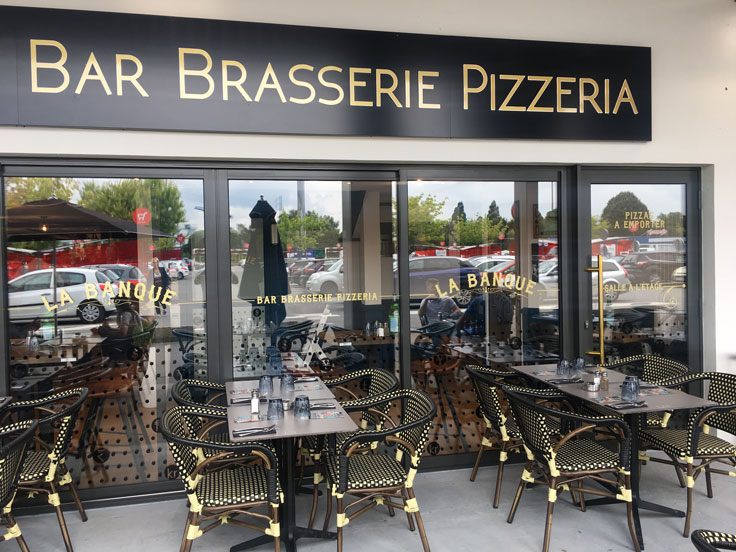 bar-brasserie-pizzeria-la-banque-2