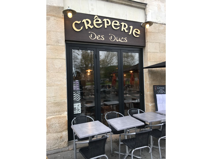 creperie-des-ducs-devanture