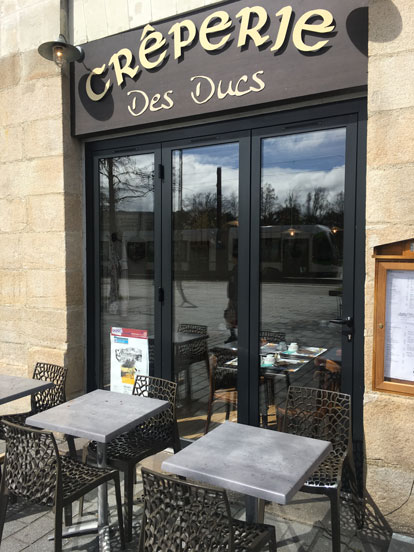 creperie-des-ducs-devanture-bis
