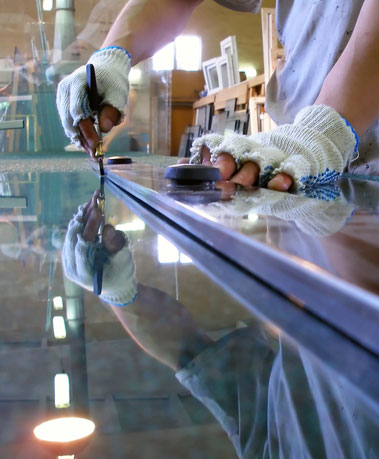 entreprise-atelier-découpe-du-verre-bouron-miroiterie